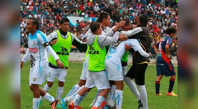 Los jugadores puneños celebran su clasificación. Los jugadores puneños celebran su clasificación.