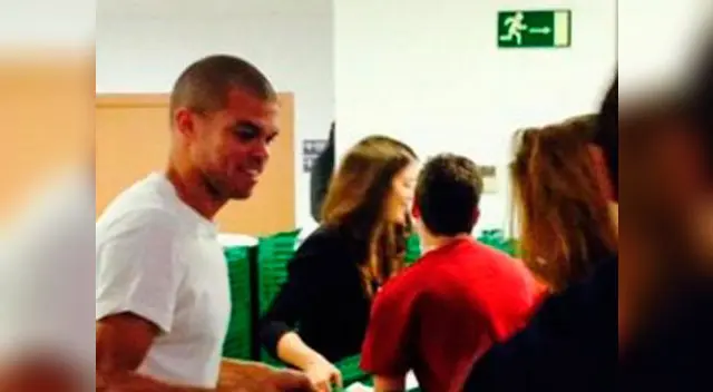 Mmostró su lado humano. Mmostró su lado humano.