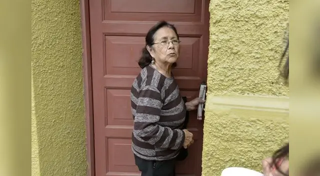 Abuela de fotógrafo herido de bala. 