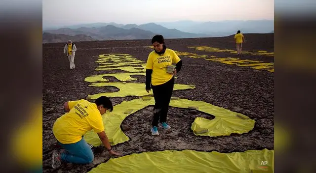 Video captado por drone muestra que 'C' de Greenpeace quedó grabada en las Líneas de Nasca.