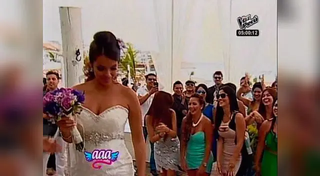 Shirley Arica feliz por el momento que está viviendo.