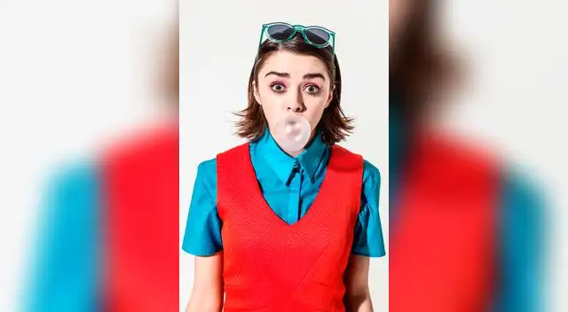 Maisie Williams en una irreverente sesión de fotos para The Guardian.