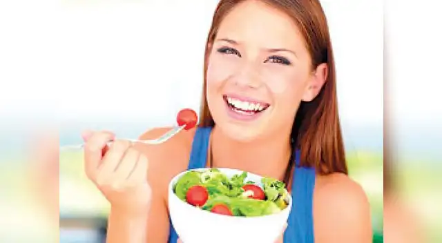 Los vegetales crudos son una excelente fuente natural de potasio. Los vegetales crudos son una excelente fuente natural de potasio.