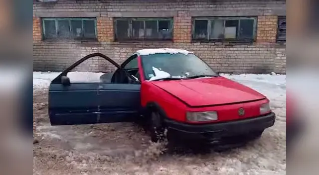 Hombre hizo un raro experimento con su carro. Hombre hizo un raro experimento con su carro.