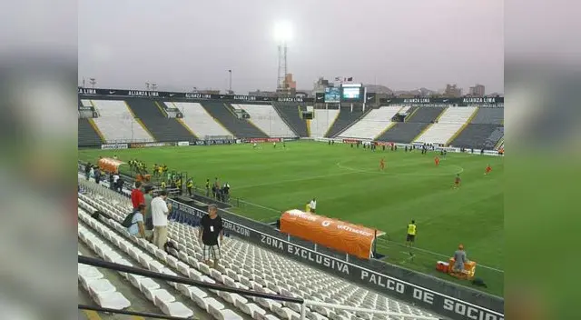El estadio triste, vacío y frío como lo fue Alianza. El estadio triste, vacío y frío como lo fue Alianza.