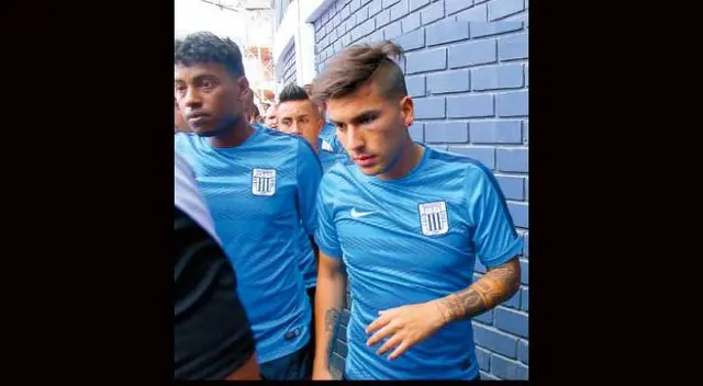 Cedrón resultó con la cara hinchada.