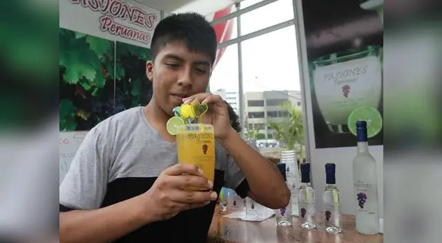 d También presentan tragos casa sola, candy y cosito... ¡no se los pierda!