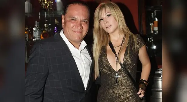 Ilusionado con rubia. Ilusionado con rubia.