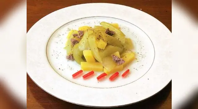 El secreto del chef: Puedes sustituir el pollo por la carne de res, según las preferencias de los comensales. El secreto del chef: Puedes sustituir el pollo por la carne de res, según las preferencias de los comensales.