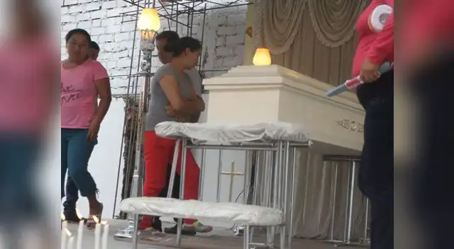 Velorio se realizó en un local comunal cerca de donde vivió.