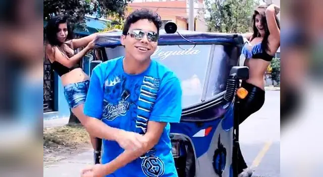 El mototaxi usado en la producción de Chollywood.