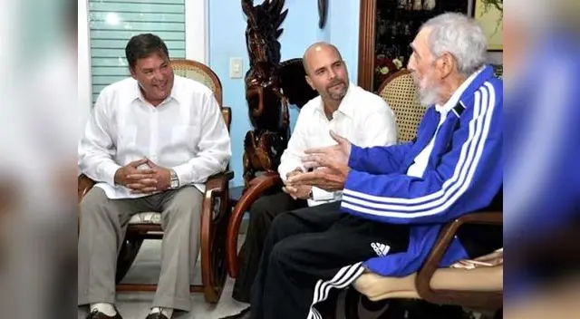 Señaló que espías nunca le hicieron daño a Estados Unidos. Señaló que espías nunca le hicieron daño a Estados Unidos.