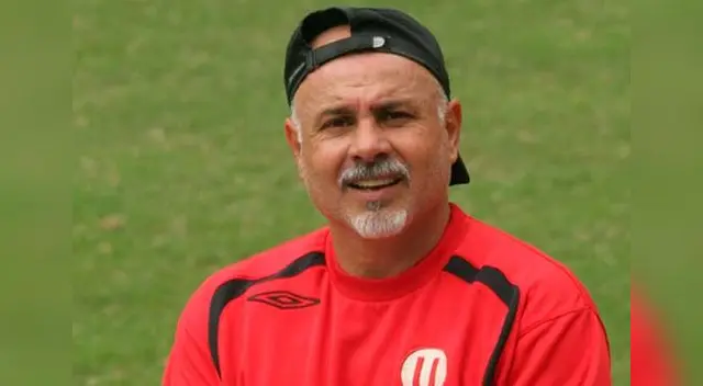 Sufro como hincha por la U. Sufro como hincha por la U.