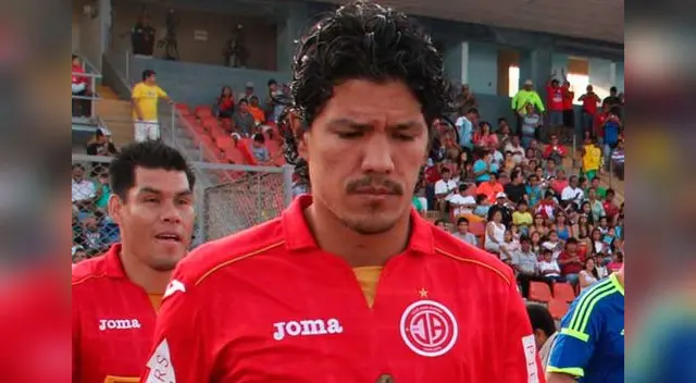 Vílchez jugó un buen partido ante los bolivianos. Vílchez jugó un buen partido ante los bolivianos.