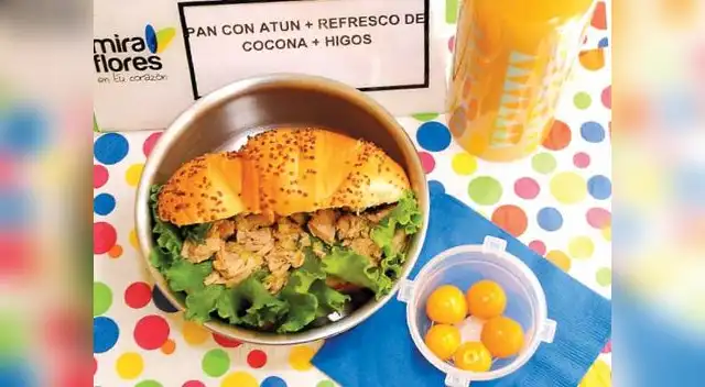 La receta popular: pan con atún y refresco de cocona. La receta popular: pan con atún y refresco de cocona.