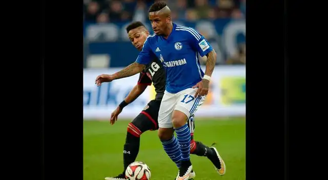 Farfán volvió a jugar después de 11 meses