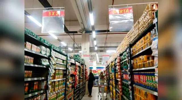 Foto en el que se observan que las ofertas de Plaza Vea en Chosica estarían vacías porque habrían sido retiradas tras los terribles huaicos que azotó ese distrito. Foto en el que se observan que las ofertas de Plaza Vea en Chosica estarían vacías porque habrían sido retiradas tras los terribles huaicos que azotó ese distrito.