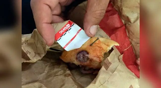 Clavo en delicioso pan de tienda Wong.