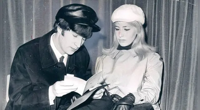 Julian Lennon, hijo de la pareja, dedicó un emotivo video a su madre