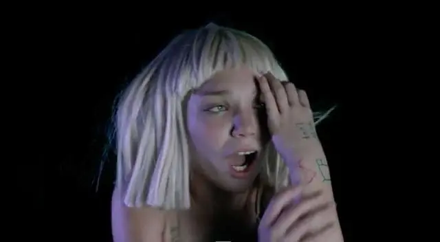 El nuevo videoclip de Maddie y Sia.