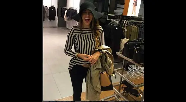 Te amo demasiado mi reina Alondra García Miró, escribió Paolo Guerrero. 