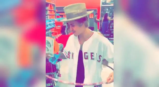 Justin publicó más fotos con Kendall. 