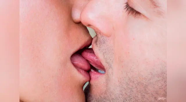 Beso con lengua