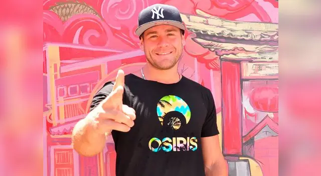 Dice que rubia se relaja animando eventos. Dice que rubia se relaja animando eventos.