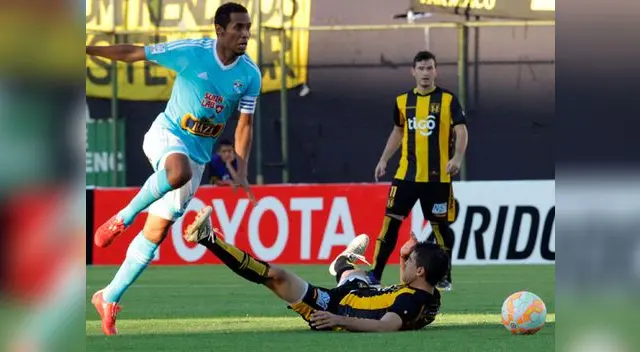 Lobatón vuelve en un partido crucial para el cuadro celeste.