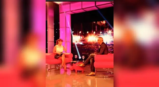 Carlos Cacho y Magaly Medina juntos como nunca. Carlos Cacho y Magaly Medina juntos como nunca.