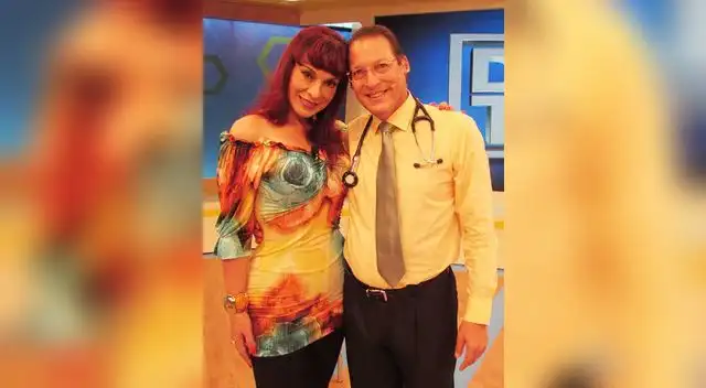 Feliz con el Dr. TV.