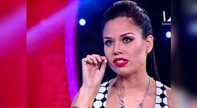 Andrea San Martín llora al revelar que sí está embarazada. Andrea San Martín llora al revelar que sí está embarazada.