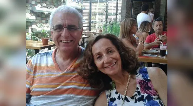 Con su compañero de toda la vida.