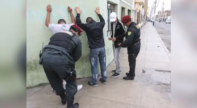 El operativo se realizó en zonas peligrosas del primer puerto