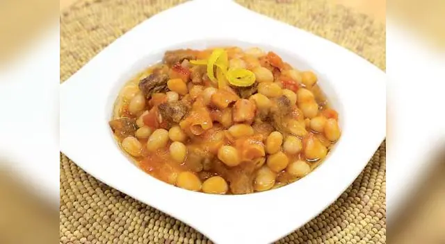 El secreto del chef: Al momento de pelar los tomates extrae las semillas. El secreto del chef: Al momento de pelar los tomates extrae las semillas.