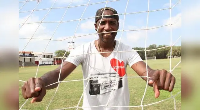 Guadalupe a sus 39 años defenderá la camiseta de Los Caimanes. 