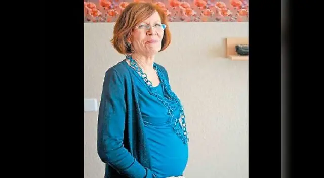 Mujer es profesora en Berlín.