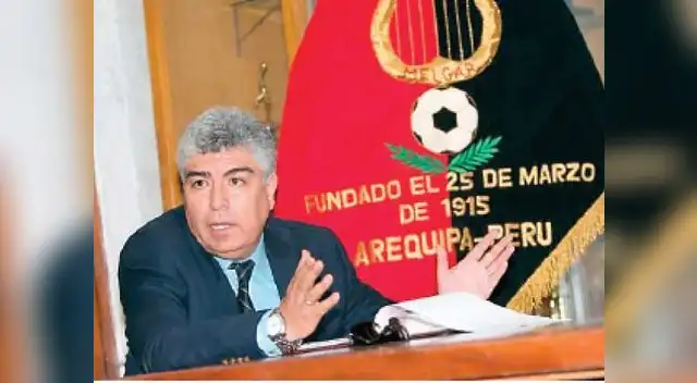 Suárez, administrador del club.