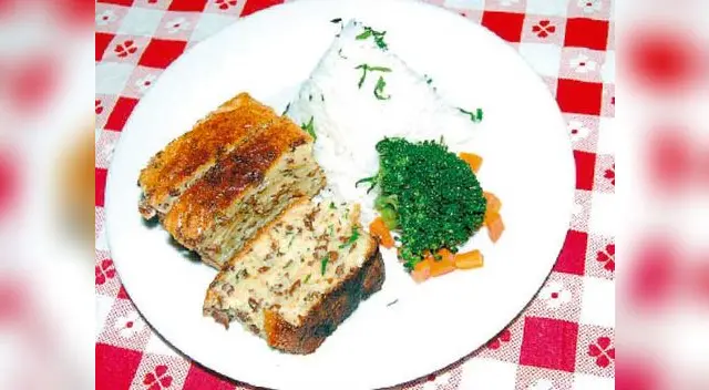 El secreto del chef: Servir con arroz graneado y ensalada de brócoli con zanahoria. 