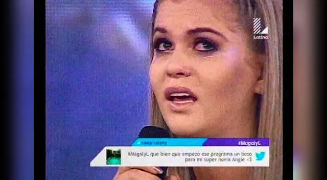 Brunella Horna llora por Renzo Costa. Brunella Horna llora por Renzo Costa.