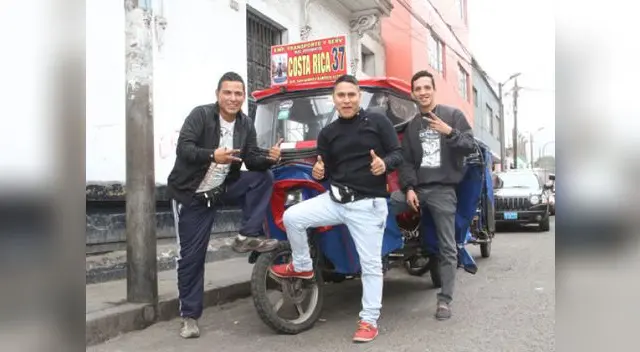 Son el sustento de sus familias y, por el Día del Padre, El Popular les dio un buen regalo: un corte de cabello para estar guapos en esta fecha especial. Veamos. Son el sustento de sus familias y, por el Día del Padre, El Popular les dio un buen regalo: un corte de cabello para estar guapos en esta fecha especial. Veamos.