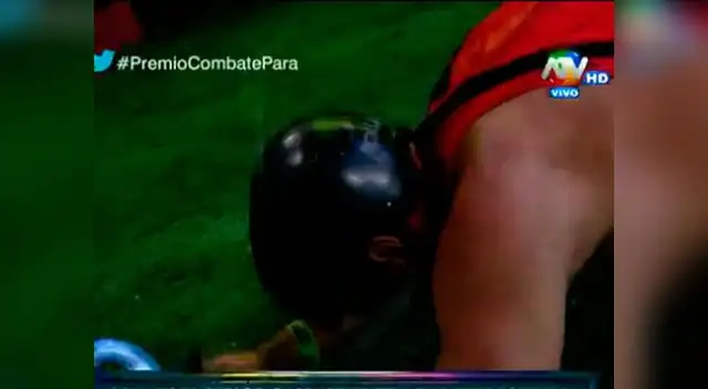 Ernesto Jiménez quedó tendido tras juego final.