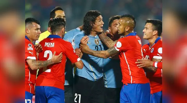 Juez expulsó a Cavani, Fucile y al entrenador Tabárez Juez expulsó a Cavani, Fucile y al entrenador Tabárez