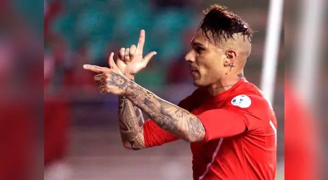Paolo Guerrero quiere mojar en el arco de Chile este lunes. Paolo Guerrero quiere mojar en el arco de Chile este lunes.