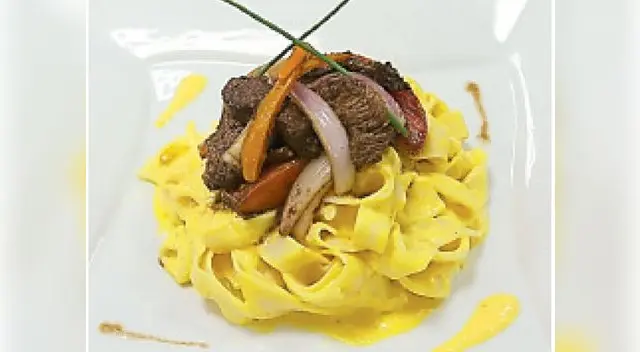 El secreto del chef: Antes de dorar la cebolla, déjala remojar por cinco minutos