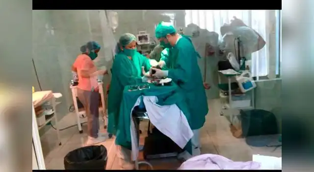 Luis Velásquez, padre de la víctima grabó a los médicos que intervinieron a Ruth. Luis Velásquez, padre de la víctima grabó a los médicos que intervinieron a Ruth.