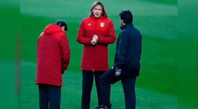 La duda sigue siendo Farfán y Pizarro está descartado. La duda sigue siendo Farfán y Pizarro está descartado.