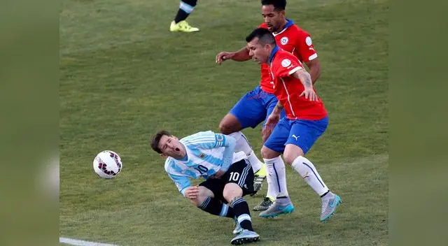 Al 10 argentino le sigue yendo mal con la selección argentina. Al 10 argentino le sigue yendo mal con la selección argentina.