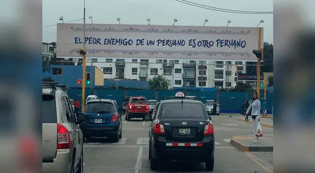El mensaje fue criticado y elogiado por algunos usuarios. El mensaje fue criticado y elogiado por algunos usuarios.