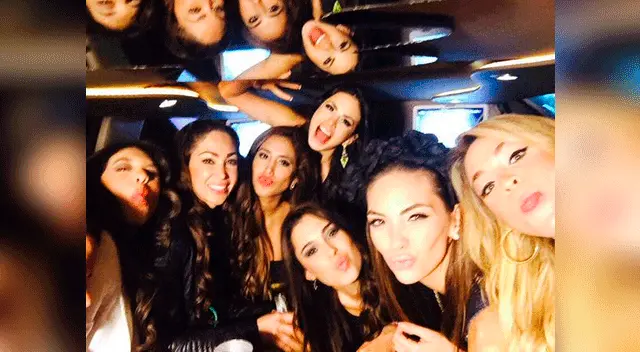 Un selfie con las chicas de Esto es guerra. Un selfie con las chicas de Esto es guerra.